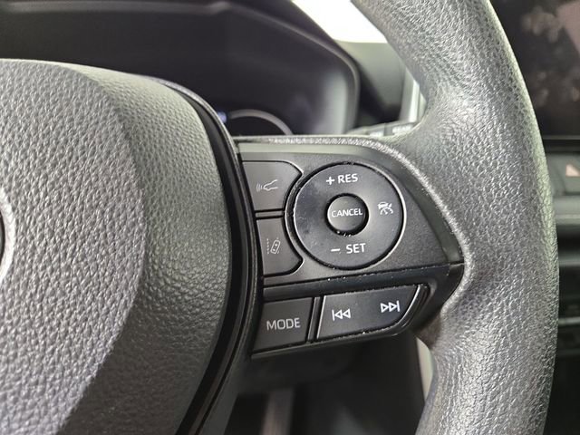 Used 2024 Toyota RAV4 XLE image 23