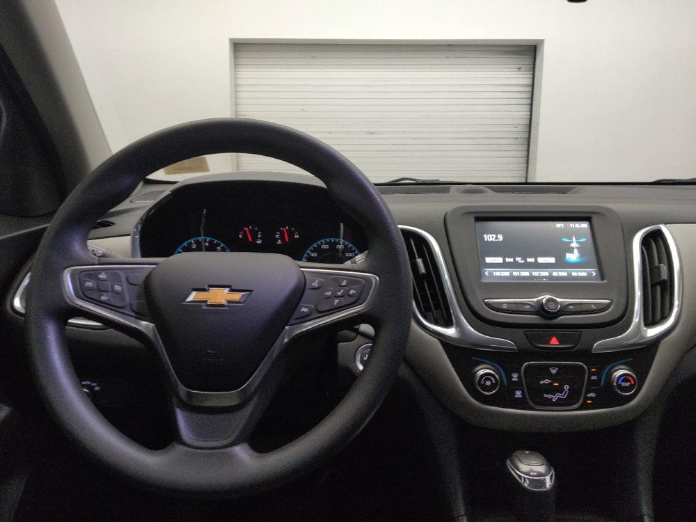 Used 2018 Chevrolet Equinox LT FWD image 22