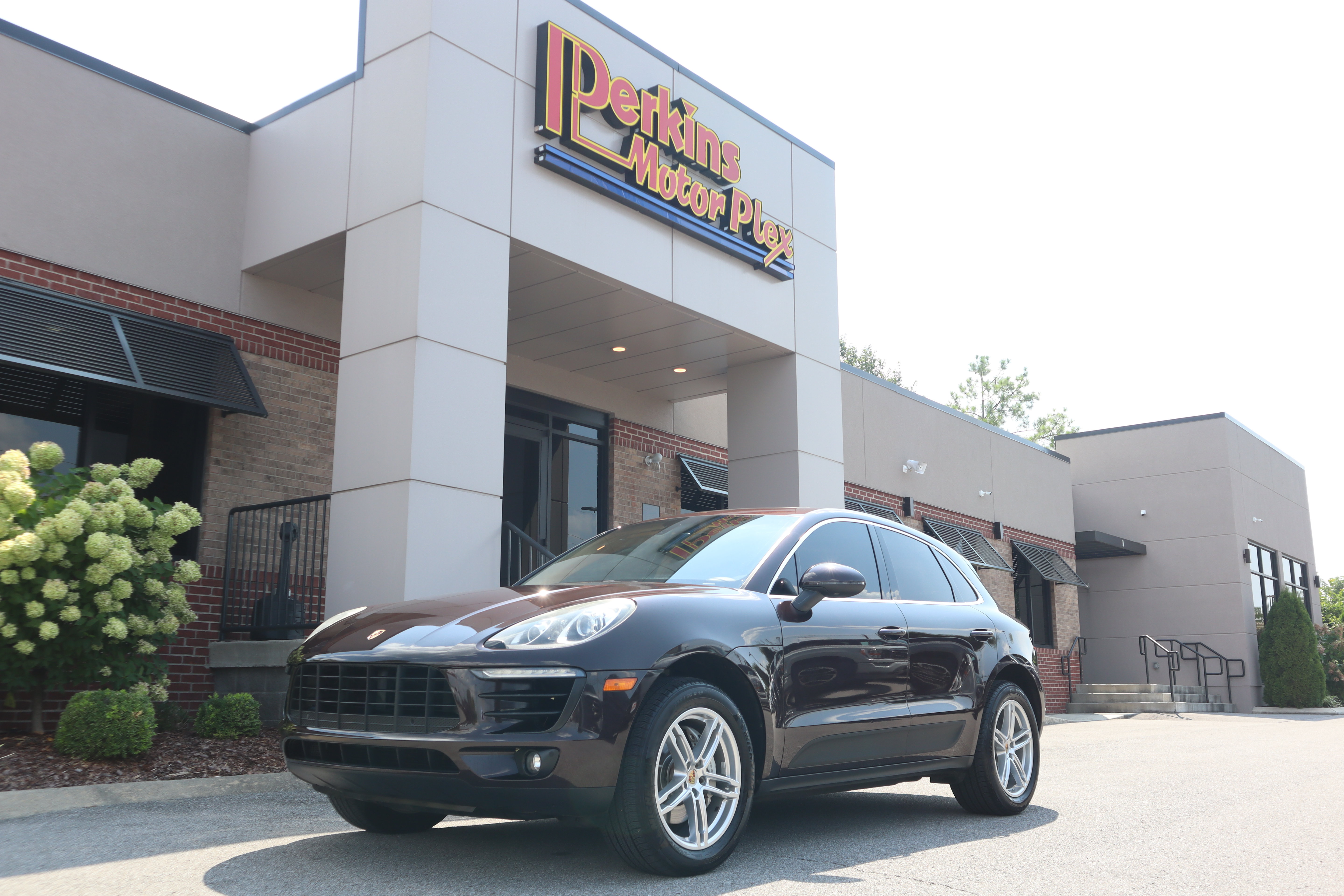 Used 2015 Porsche Macan S AWD/4WD image 33