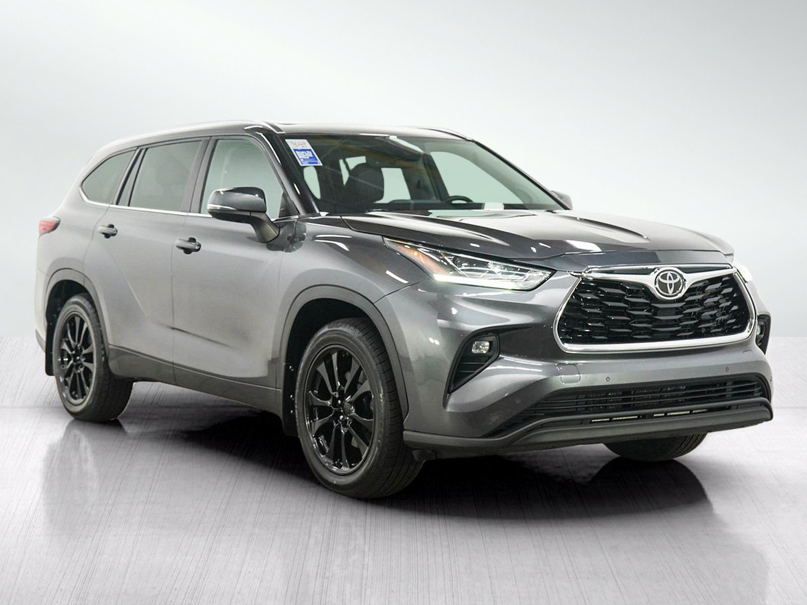 Used 2021 Toyota Highlander Limited AWD/4WD image 7
