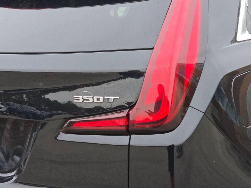 Used 2023 Cadillac XT4 Premium Luxury image 13