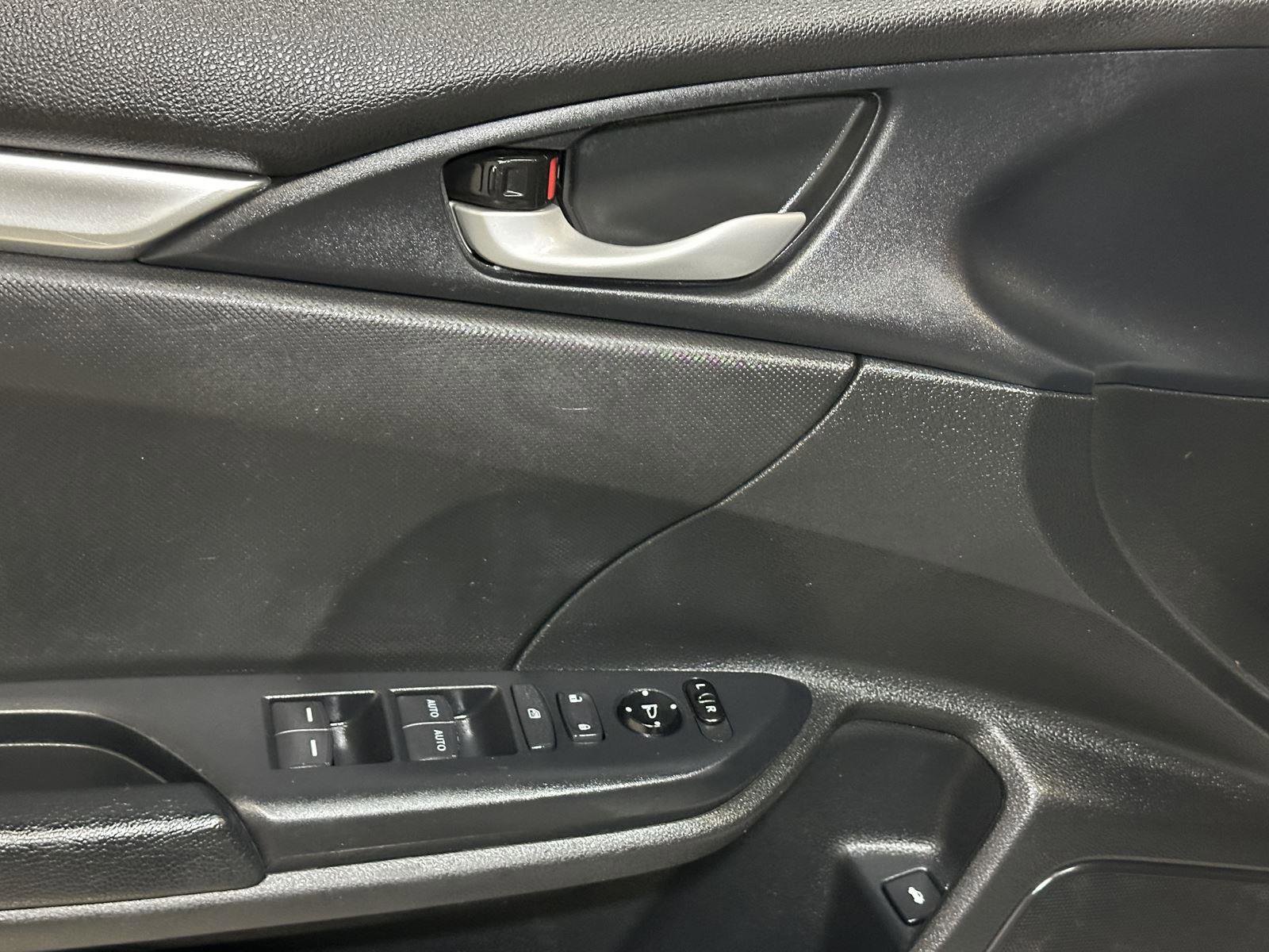 Used 2020 Honda Civic Sport image 21