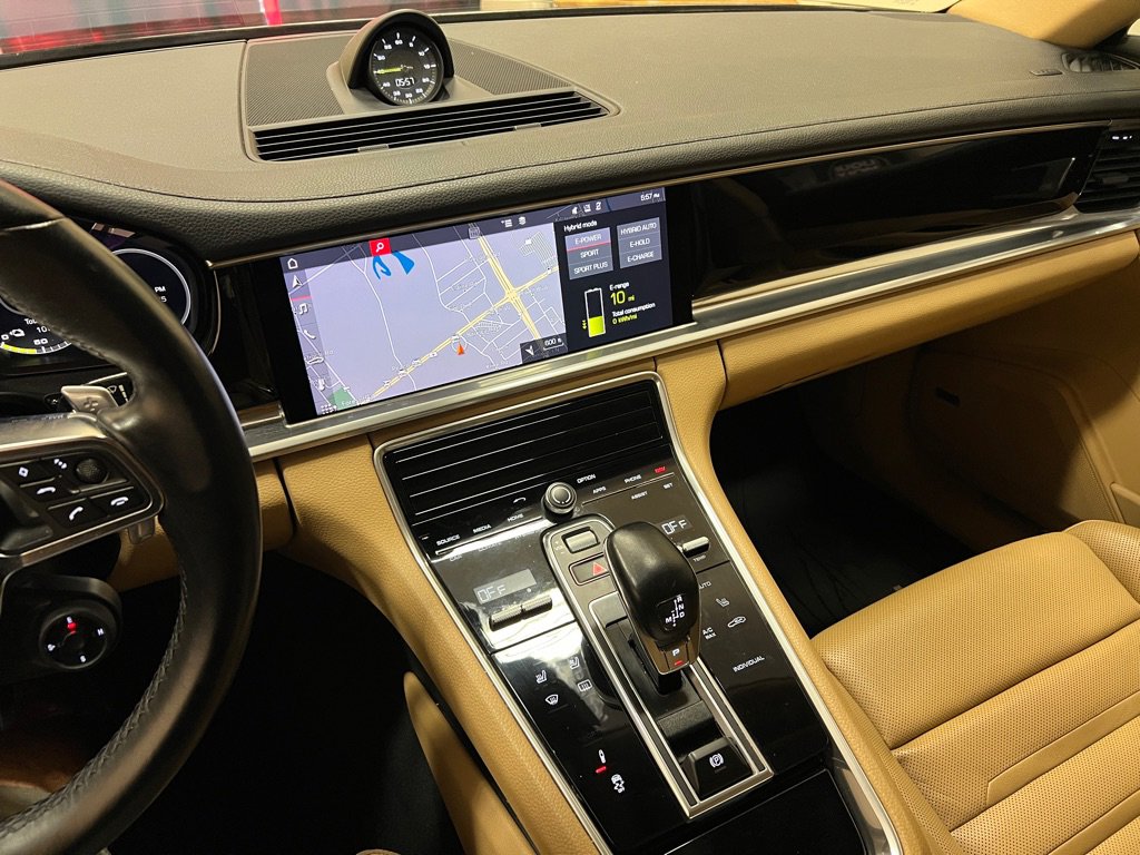 Used 2018 Porsche Panamera 4 w/ Premium Package Plus image 23