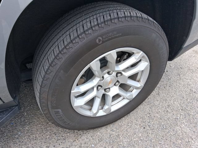 Used 2025 Chevrolet Tahoe LT AWD/4WD image 7