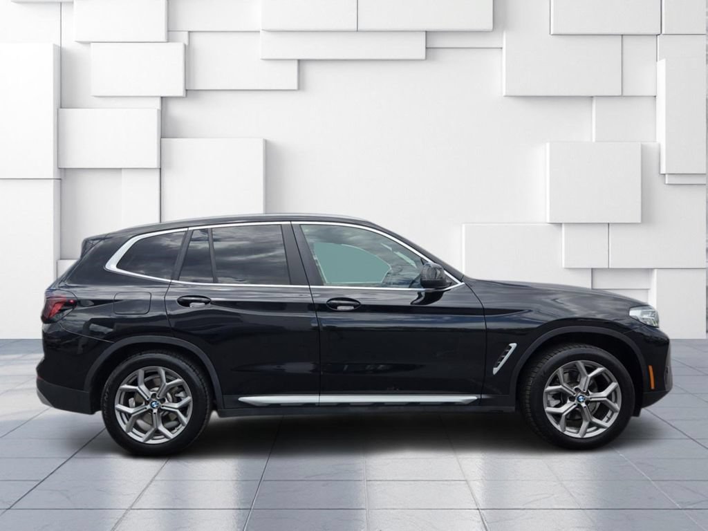 Used 2023 BMW X3 xDrive30i w/ Convenience Package AWD/4WD image 4