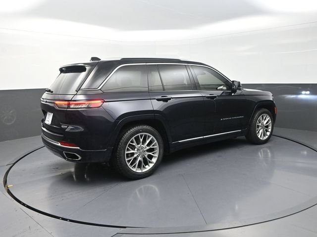 Used 2022 Jeep Grand Cherokee Summit w/ Luxury Tech Group V AWD/4WD image 46