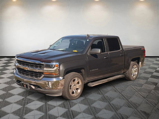 Used 2018 Chevrolet Silverado 1500 LT w/ LT Eassist Package AWD/4WD image 2