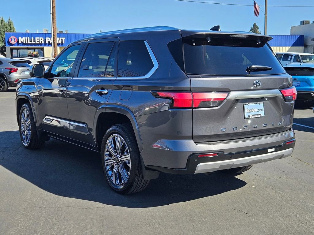 Used 2025 Toyota Sequoia Capstone image 4