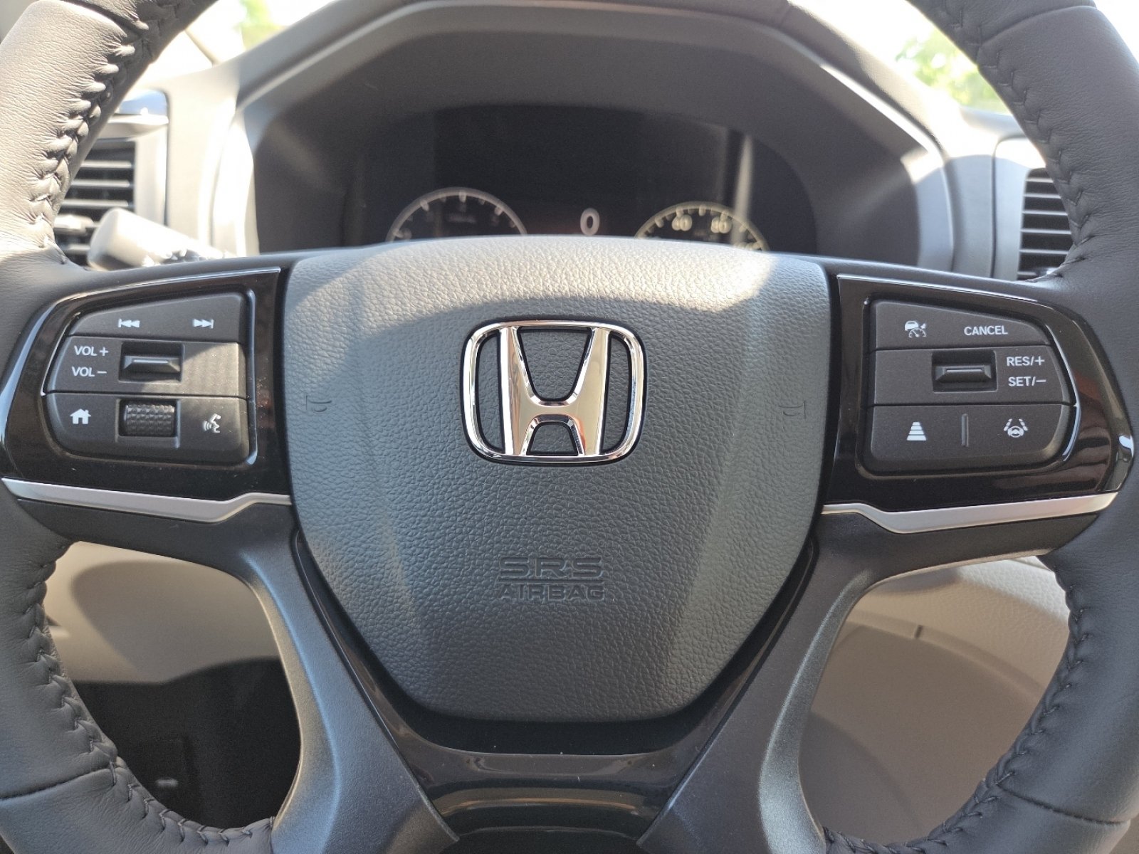 New 2026 Honda Odyssey Touring image 33