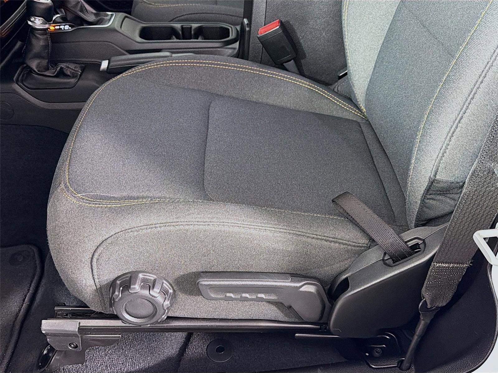 Used 2024 Jeep Wrangler Sport image 19