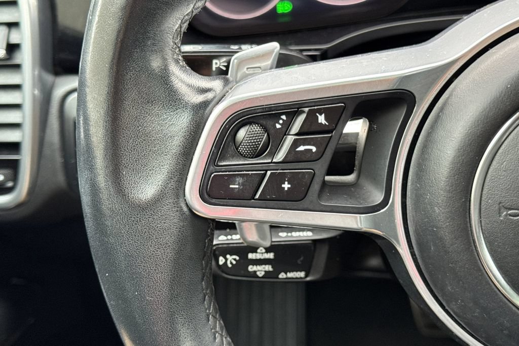 Used 2020 Porsche Cayenne S AWD/4WD image 29