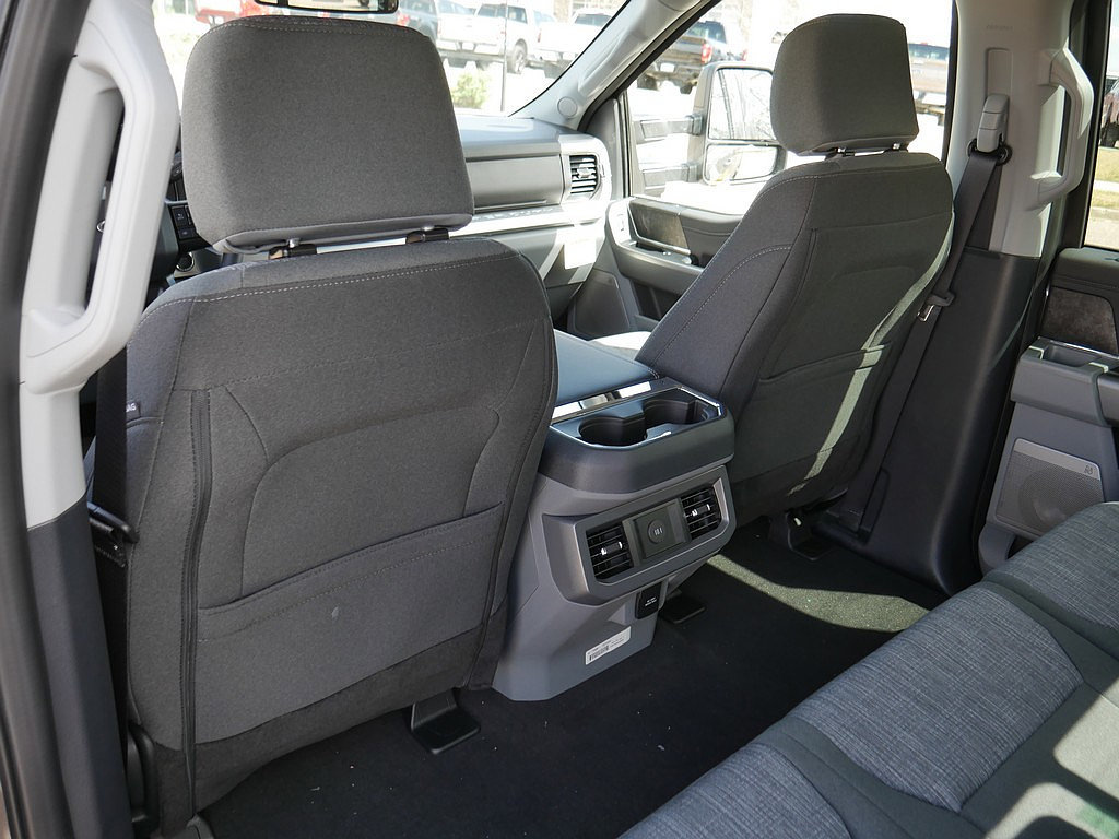 New 2026 Ford F350 XLT w/ XLT Premium Package AWD/4WD image 14