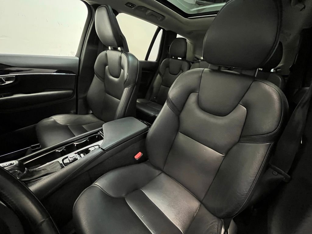 Used 2018 Volvo XC90 T6 Momentum w/ Convenience Package AWD/4WD image 11