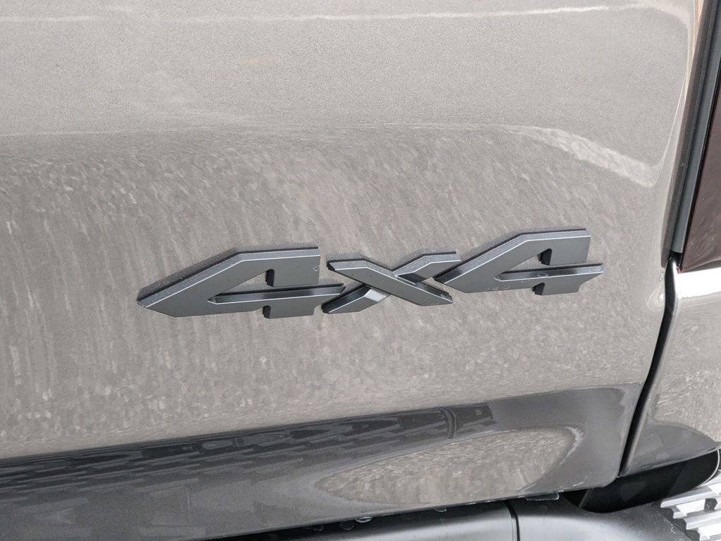 New 2026 RAM 1500 4x4 Crew Cab image 26