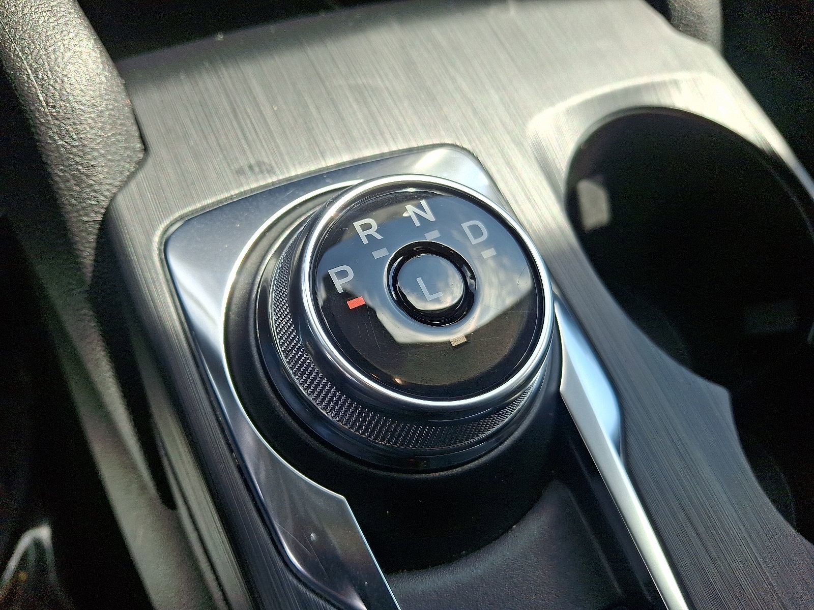 New 2024 Ford Escape SE w/ PHEV Premium Package FWD image 8