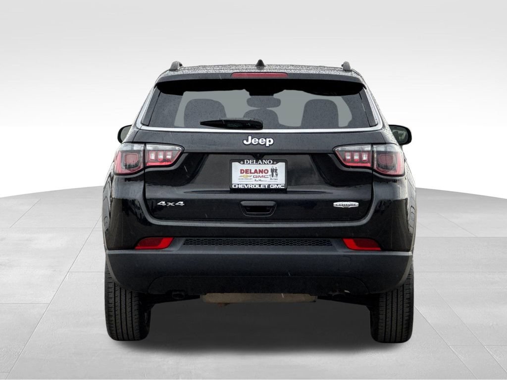 Used 2024 Jeep Compass Latitude AWD/4WD image 4