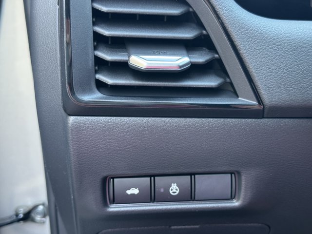 New 2026 Nissan Sentra SV w/ SV Convenience Package FWD image 6