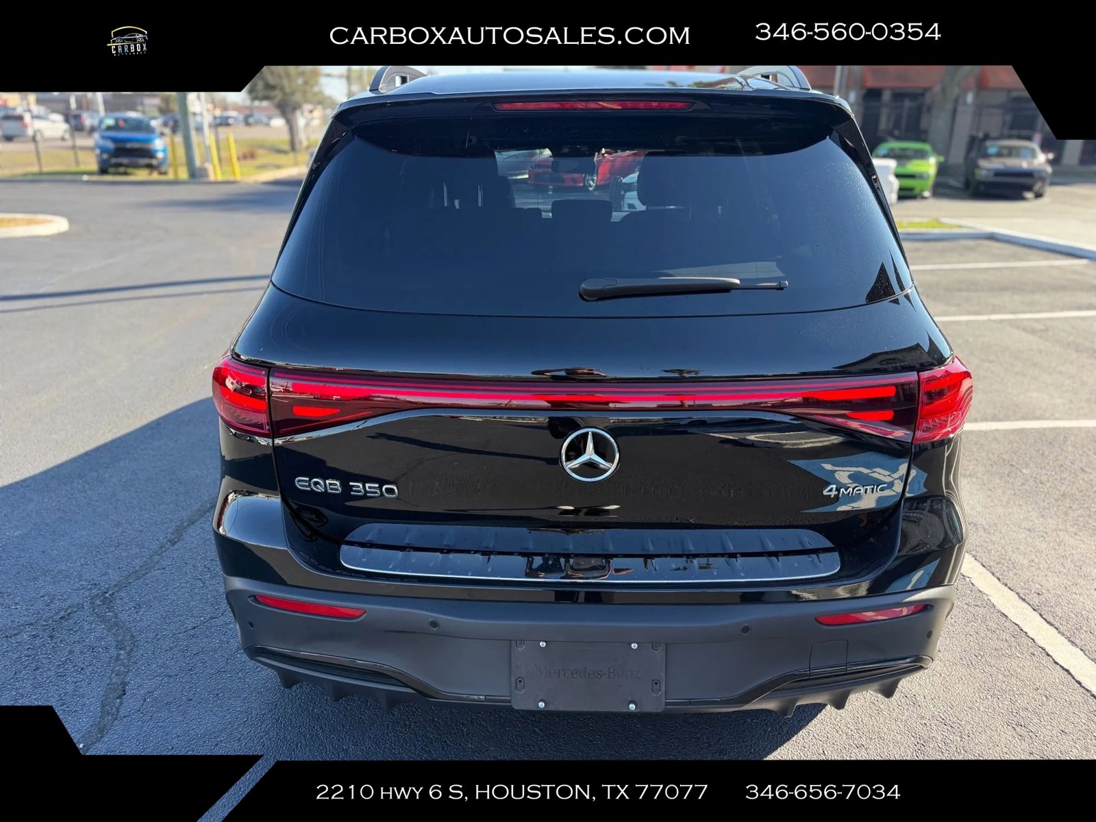 Used 2024 Mercedes-Benz EQB 350 4MATIC SUV image 4
