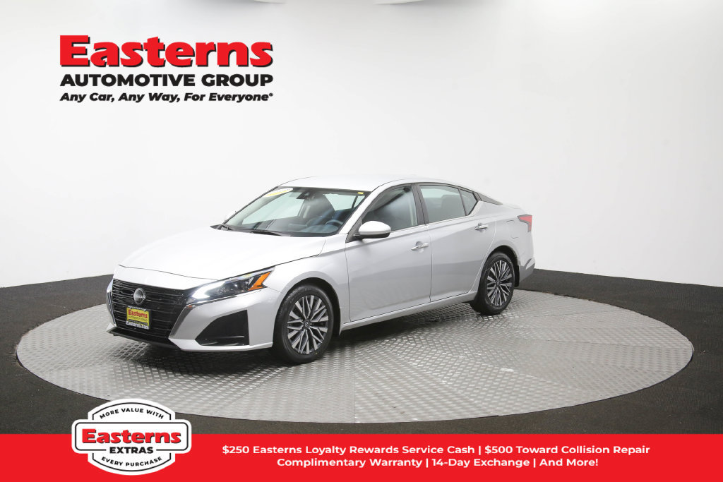 Used 2023 Nissan Altima 2.5 SV FWD image 57