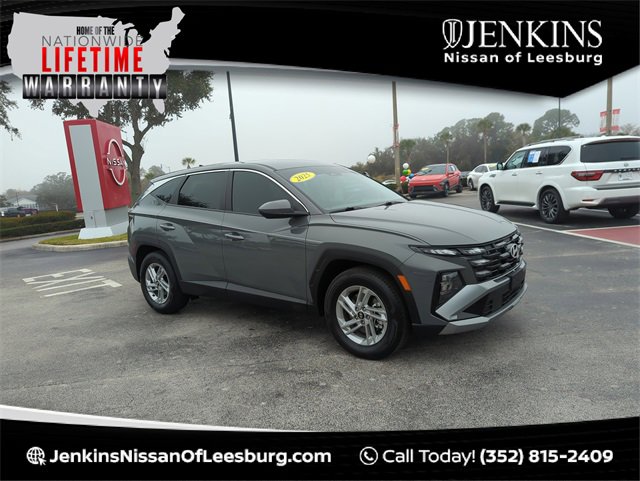 Used 2025 Hyundai Tucson SE image 1