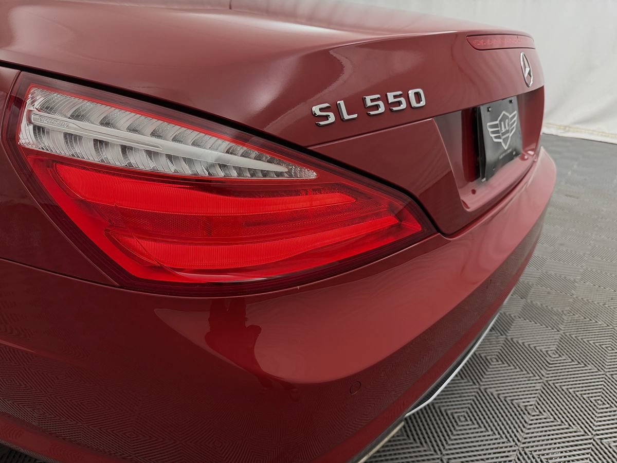 Used 2013 Mercedes-Benz SL 550 image 14