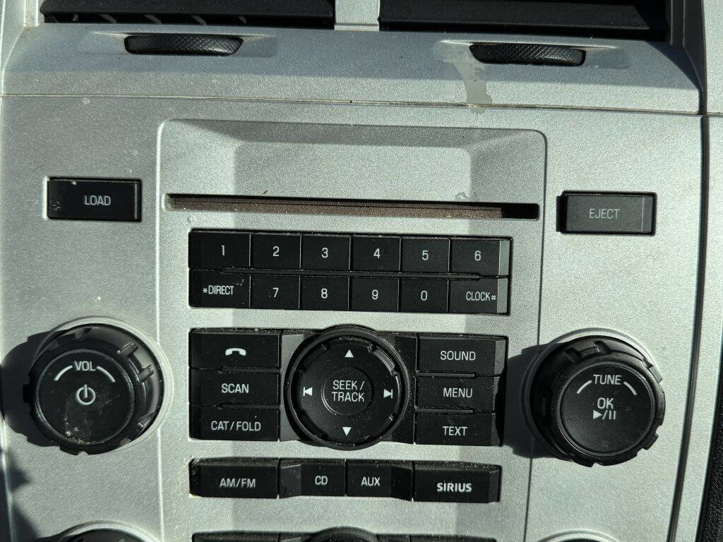 Used 2010 Mercury Mariner 4WD image 18