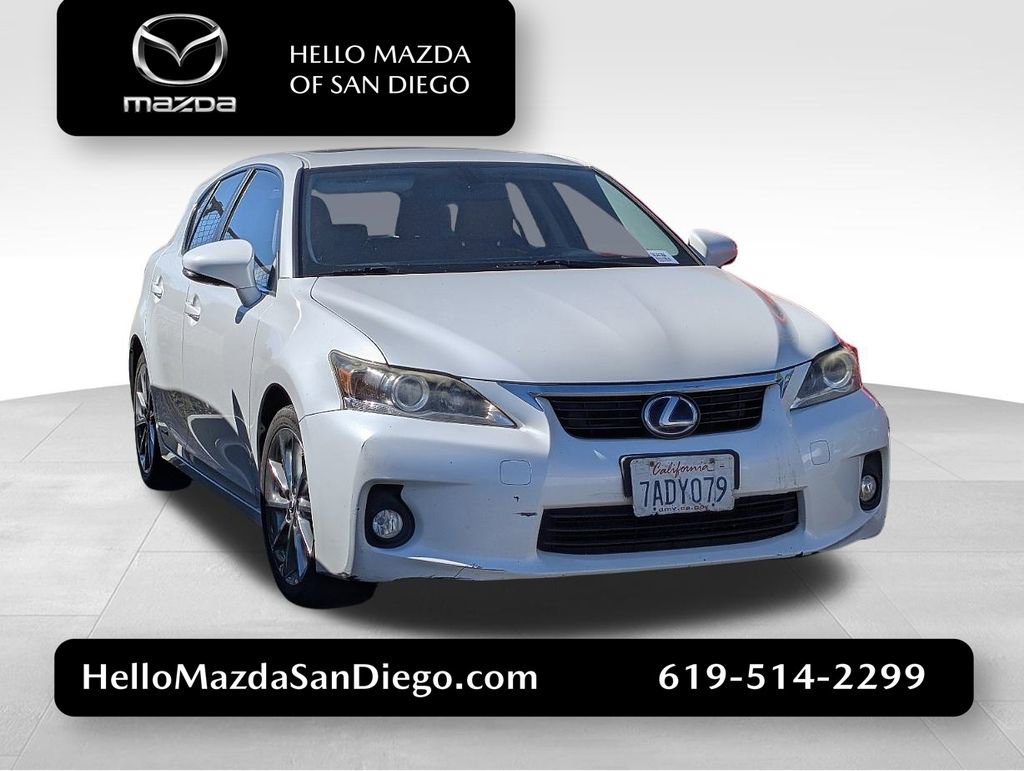 Used 2013 Lexus CT 200h image 1