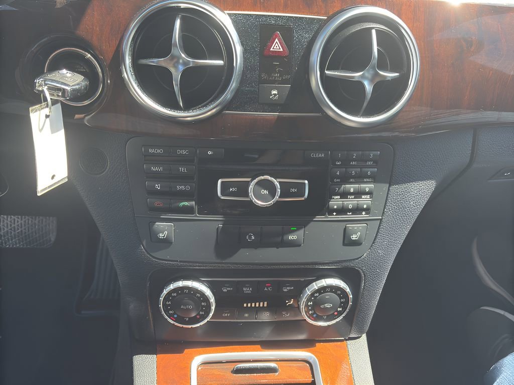 Used 2014 Mercedes-Benz GLK 350 4MATIC image 24