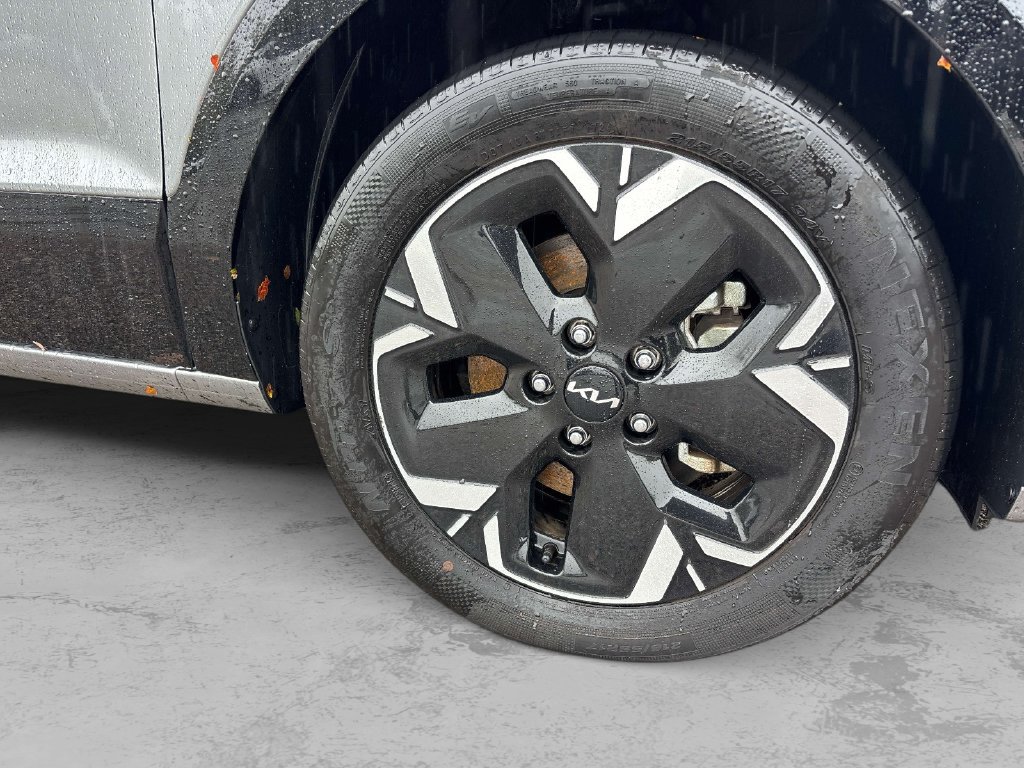 Used 2024 Kia Niro Wind FWD image 33