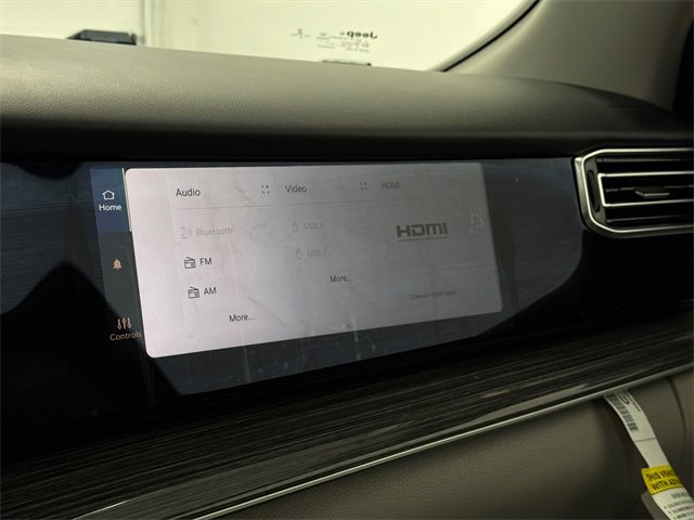 Used 2022 Jeep Wagoneer Series III w/ Premium Group I image 38