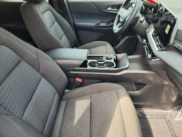 Used 2026 Chevrolet Equinox LT FWD image 19