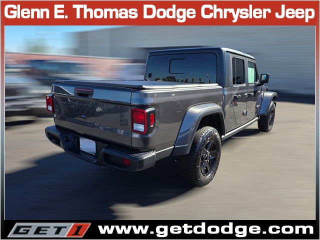 Certified 2023 Jeep Gladiator Willys image 7