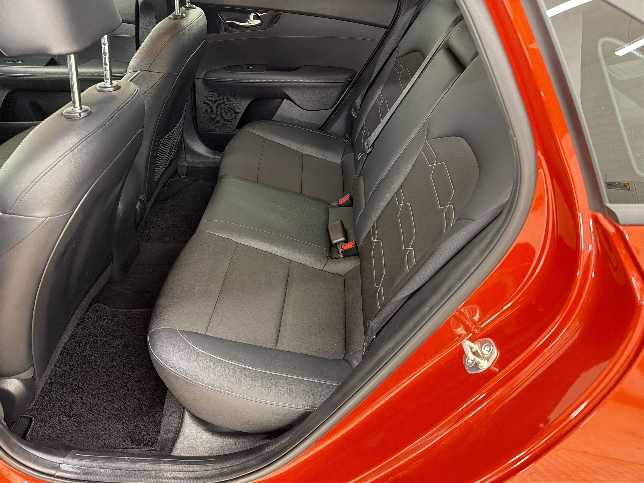 Used 2023 Kia Forte GT-Line w/ GT-Line Technology Package image 14