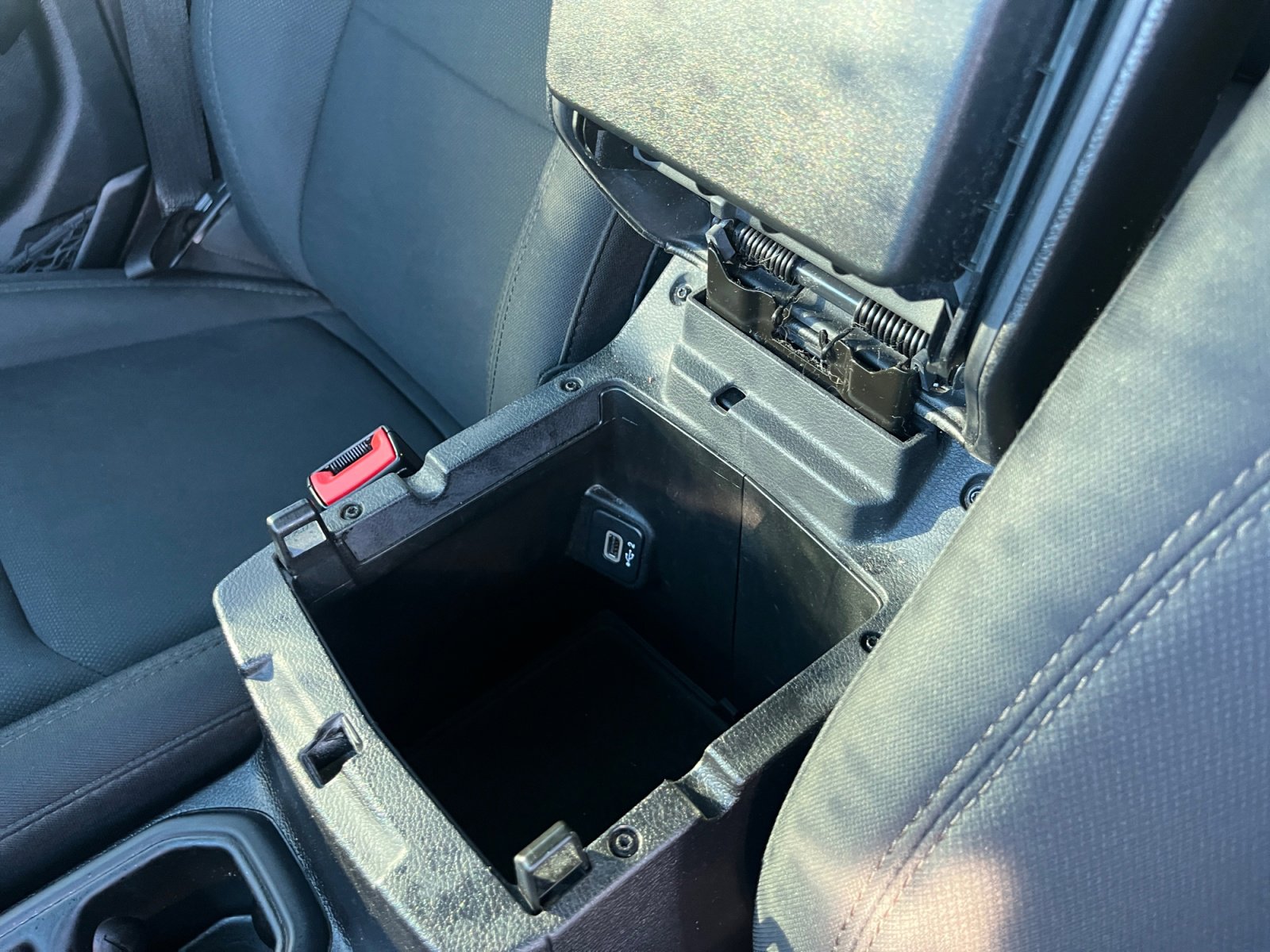 Used 2018 Jeep Wrangler Unlimited Sport image 15