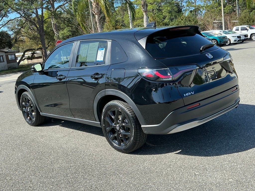 Certified 2025 Honda HR-V Sport image 4
