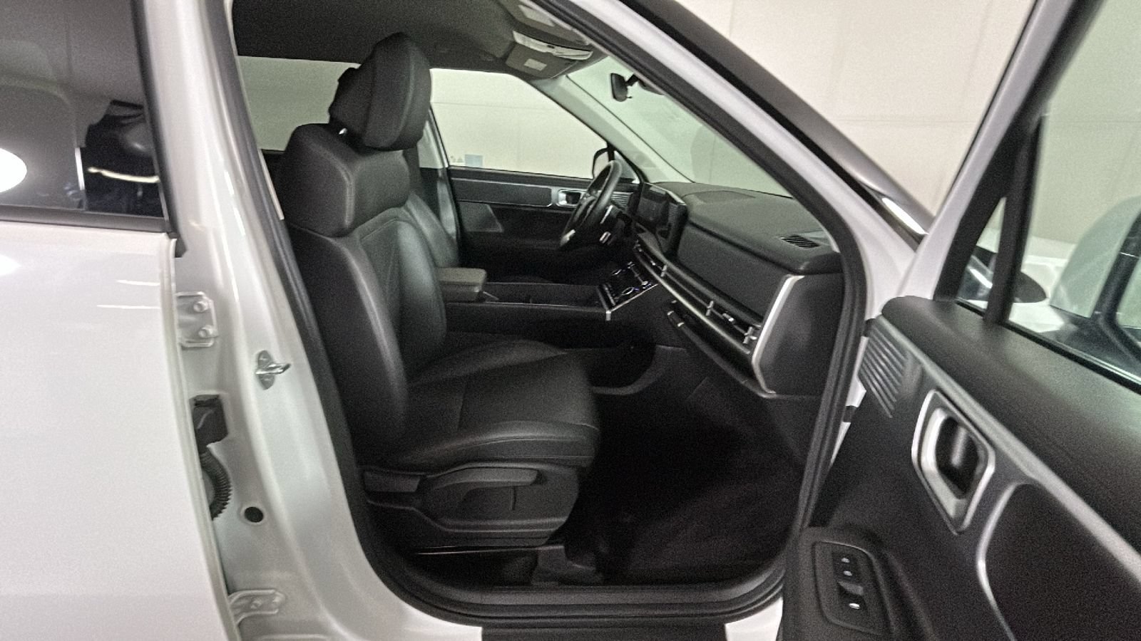 Used 2026 Hyundai Santa Fe SEL AWD/4WD image 35