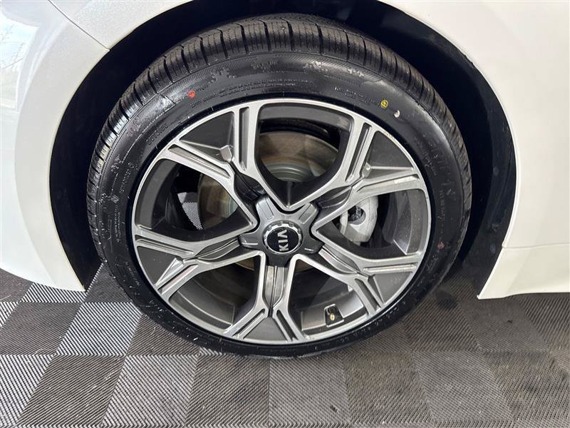 Used 2021 Kia Stinger GT-Line AWD/4WD image 30