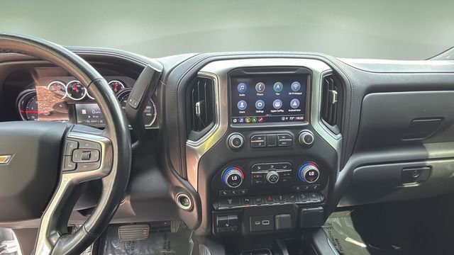 Used 2022 Chevrolet Silverado 2500 LTZ w/ LTZ Plus Package image 12