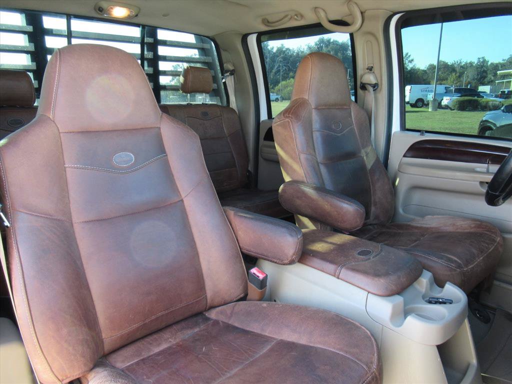 Used 2006 Ford F350 Lariat AWD/4WD image 9