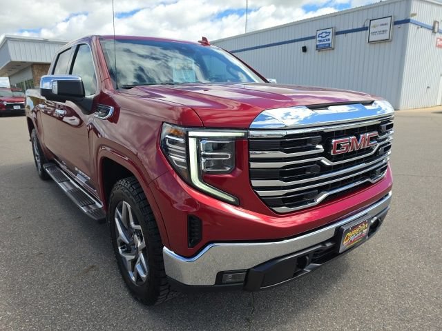 Used 2023 GMC Sierra 1500 SLT w/ SLT Premium Package AWD/4WD image 7