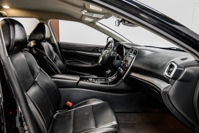 Used 2020 Nissan Maxima 3.5 SV w/ Floor Mat Group image 32