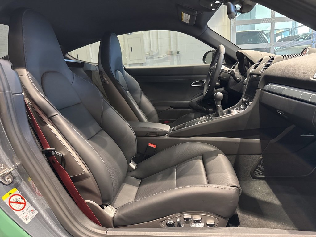 Used 2025 Porsche 718 Cayman S image 33