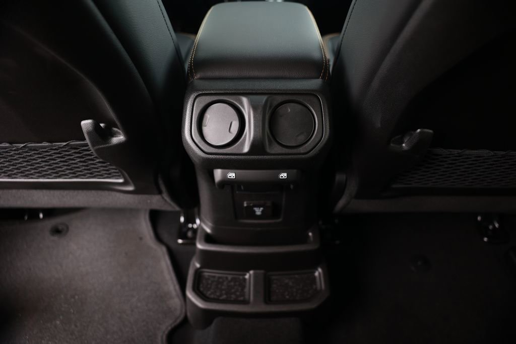 New 2026 Jeep Wrangler Unlimited Sahara AWD/4WD image 28
