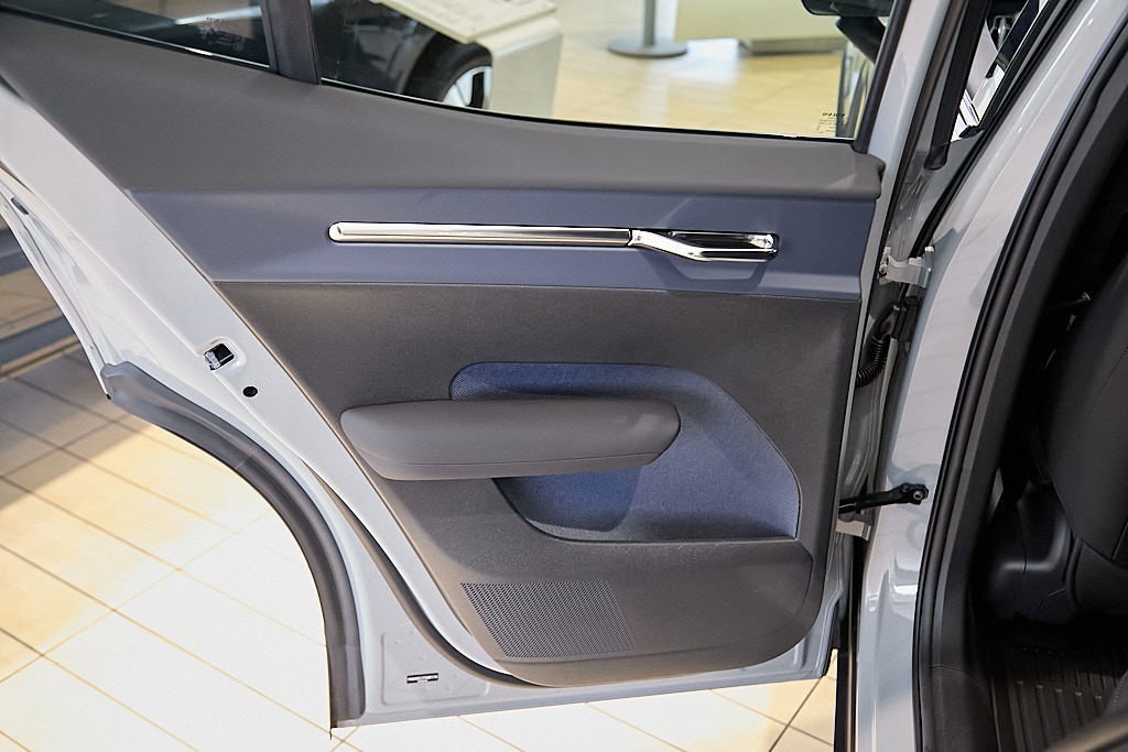 New 2026 Volvo EX30 Cross Country Ultra image 12