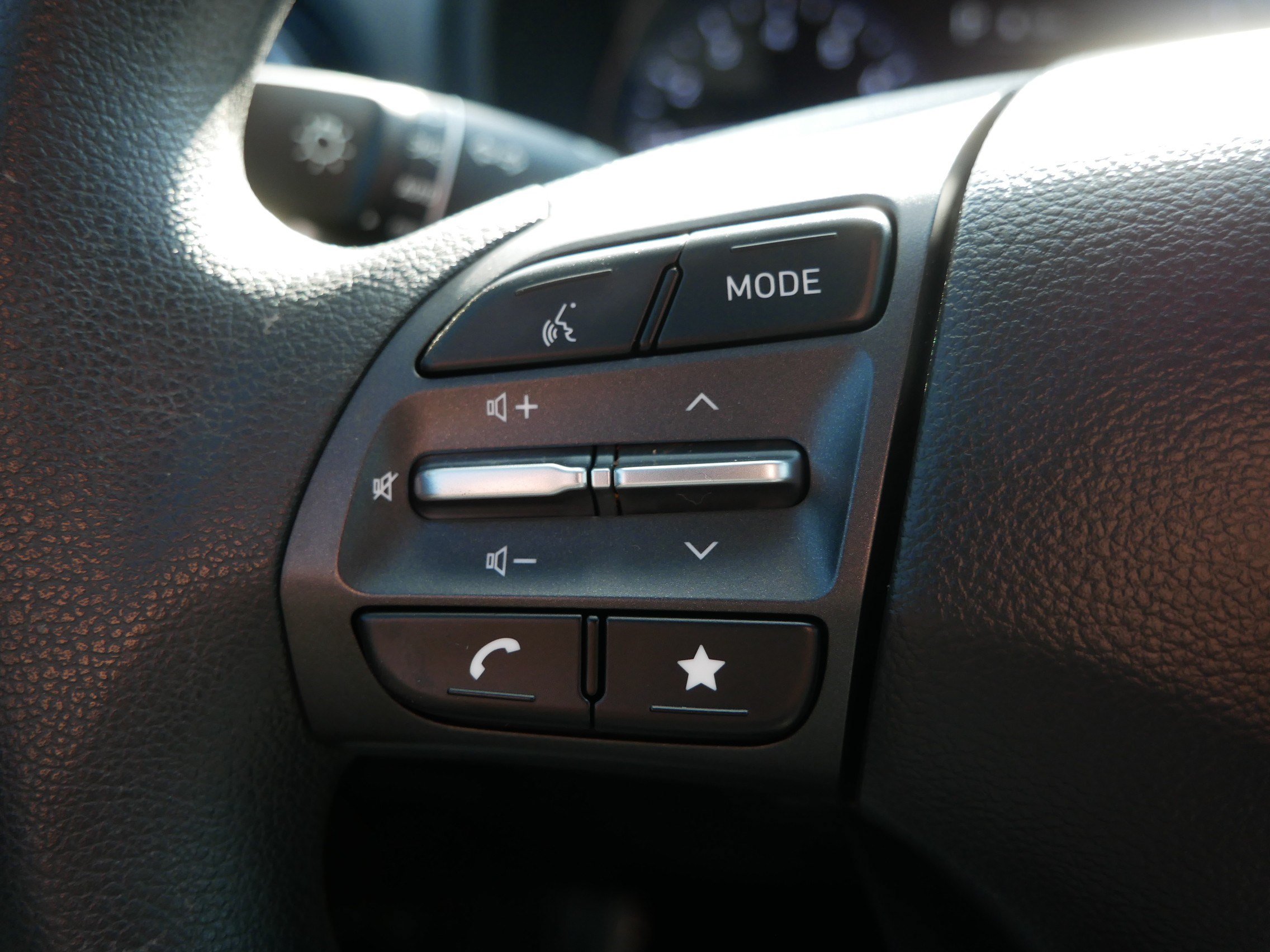 Certified 2023 Hyundai Kona SEL AWD/4WD image 26