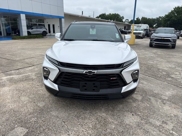 Used 2025 Chevrolet Blazer RS w/ Driver Confidence II Package FWD image 2