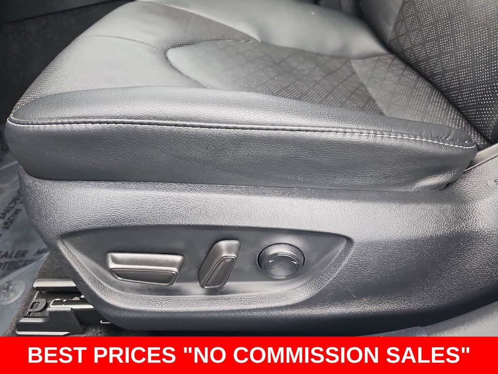 Used 2023 Toyota Camry XSE w/ Navigation Package FWD image 28