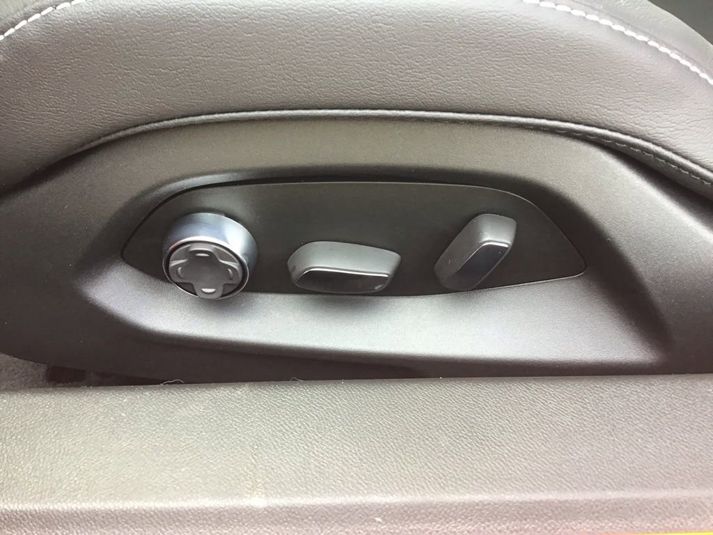 New 2026 Chevrolet Corvette Stingray Preferred Cpe w/ Z51 Performance Package image 32