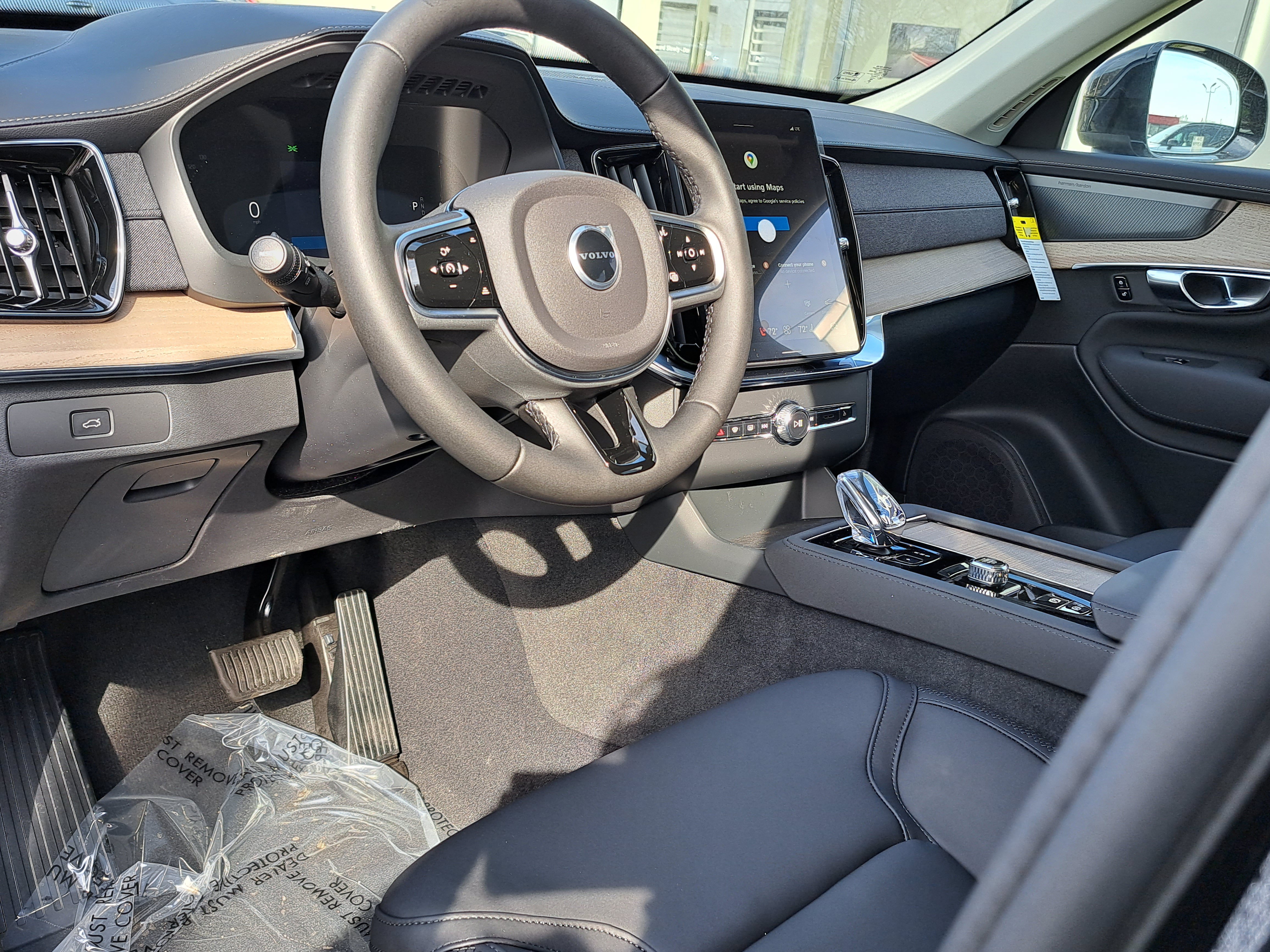 New 2026 Volvo XC90 B6 Plus w/ Protection Package Premier AWD/4WD image 5