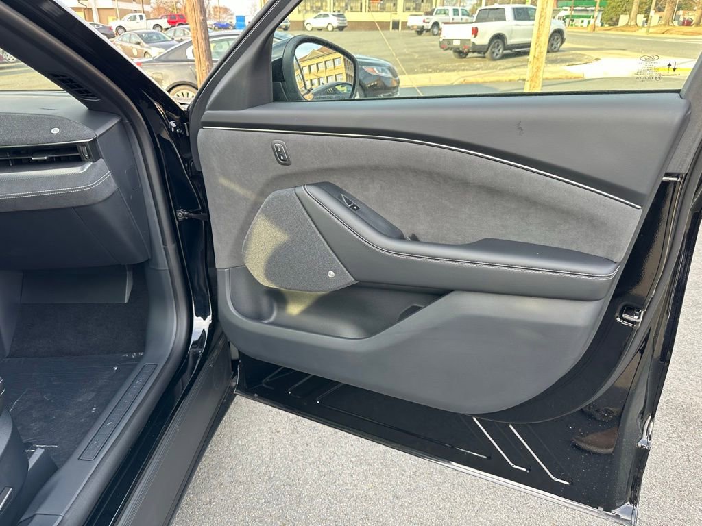 New 2025 Ford Mustang Mach-E GT image 19